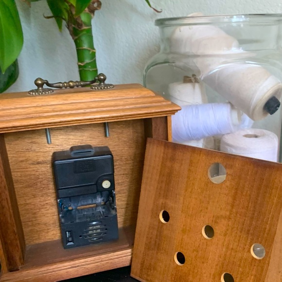Vintage wood desk clock - Picture 3 of 3